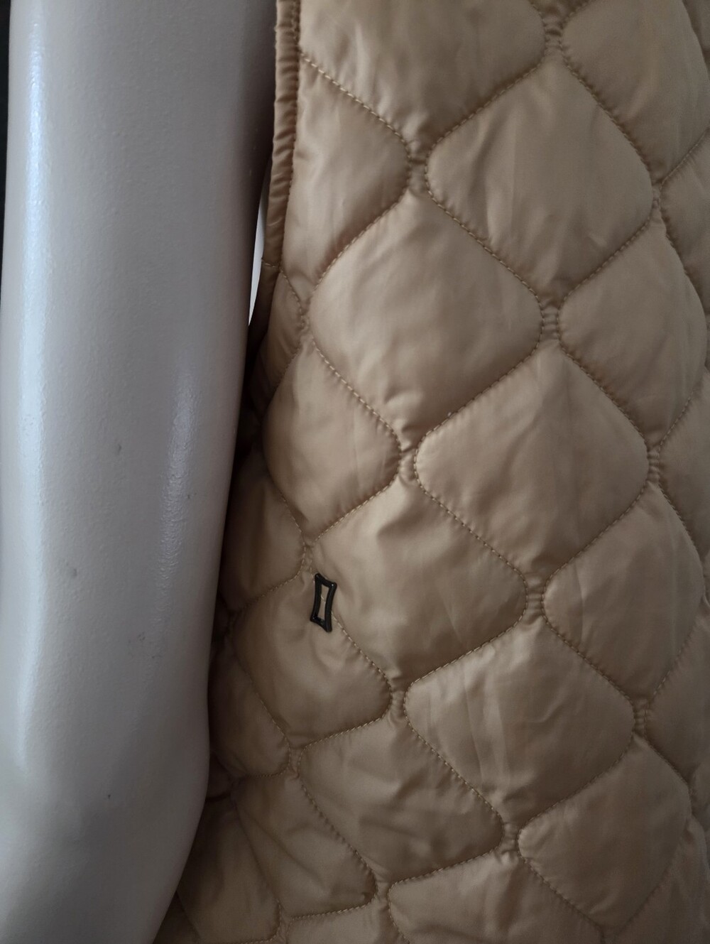 Kit and Ace | All Day Quilted Longline Vest Gilet - Picture 7 of 9